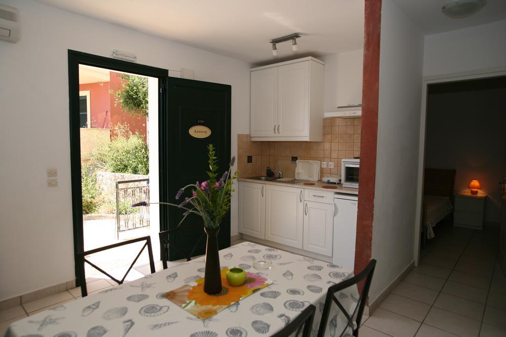 Glyfada Gorgona Apartments Exterior foto